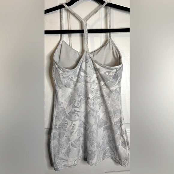 Lululemon Power Pose Tank *Light Support For A/B Cup-Jasmine White Multi/ Size 4 - Picture 6 of 12